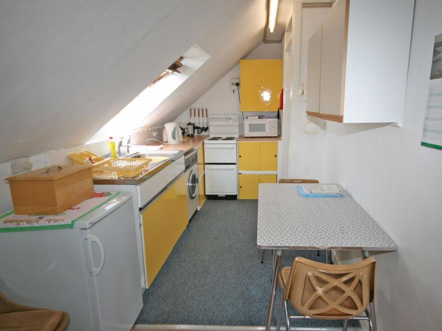 Glenburn House Apt 1