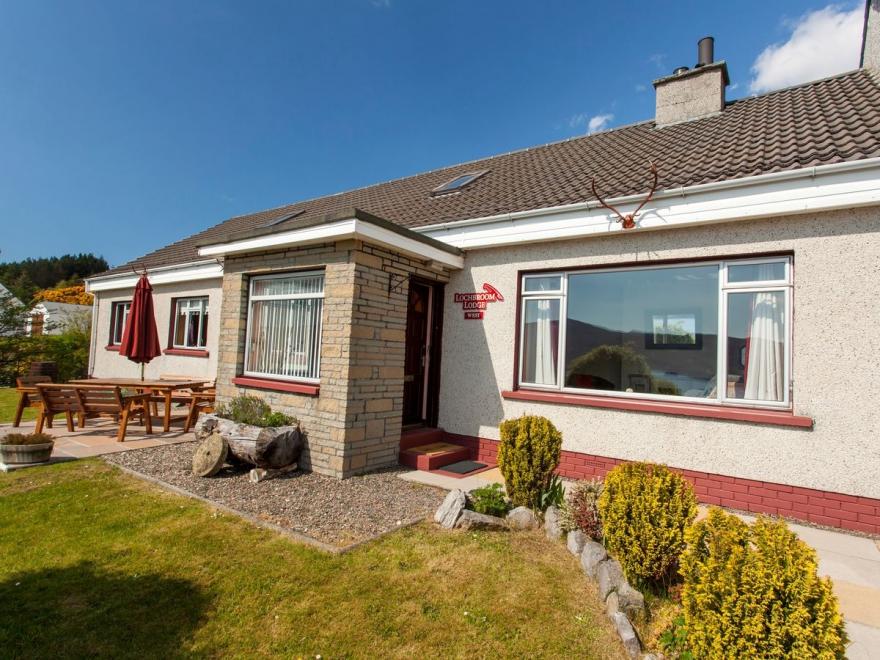 Lochbroom Lodge West Morefield