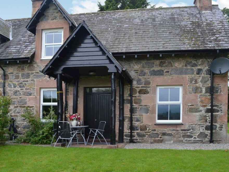 Checkers Cottage - Beaufort Estate