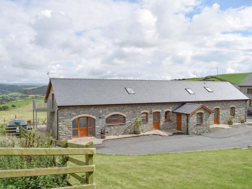 No 2 Pegraig Draw - UK6435