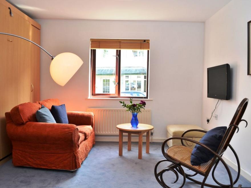 Chaucer Lodge Apt 1