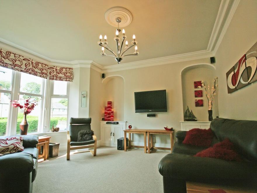 Chimneys**Windermere