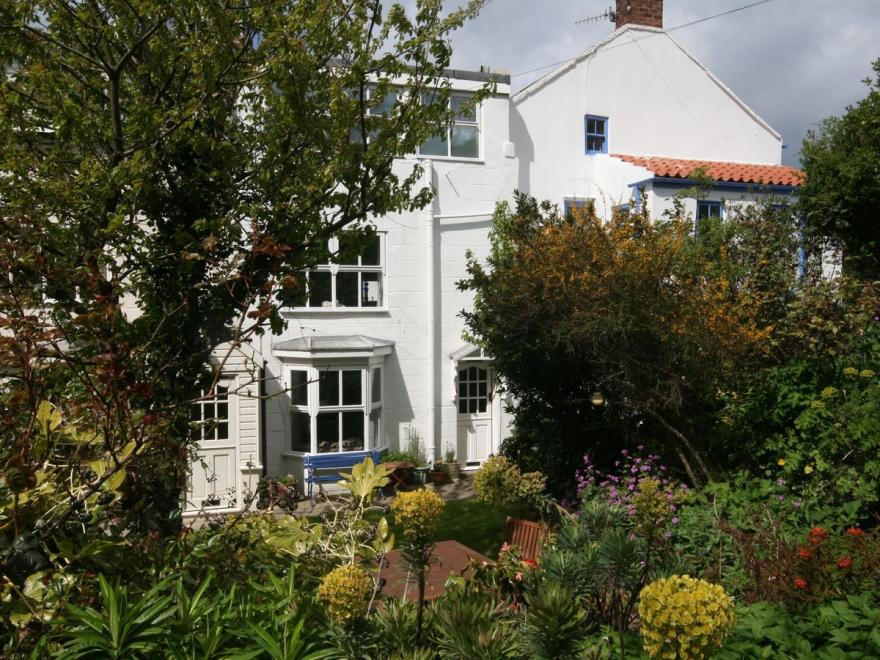 Cliff Cottage Staithes