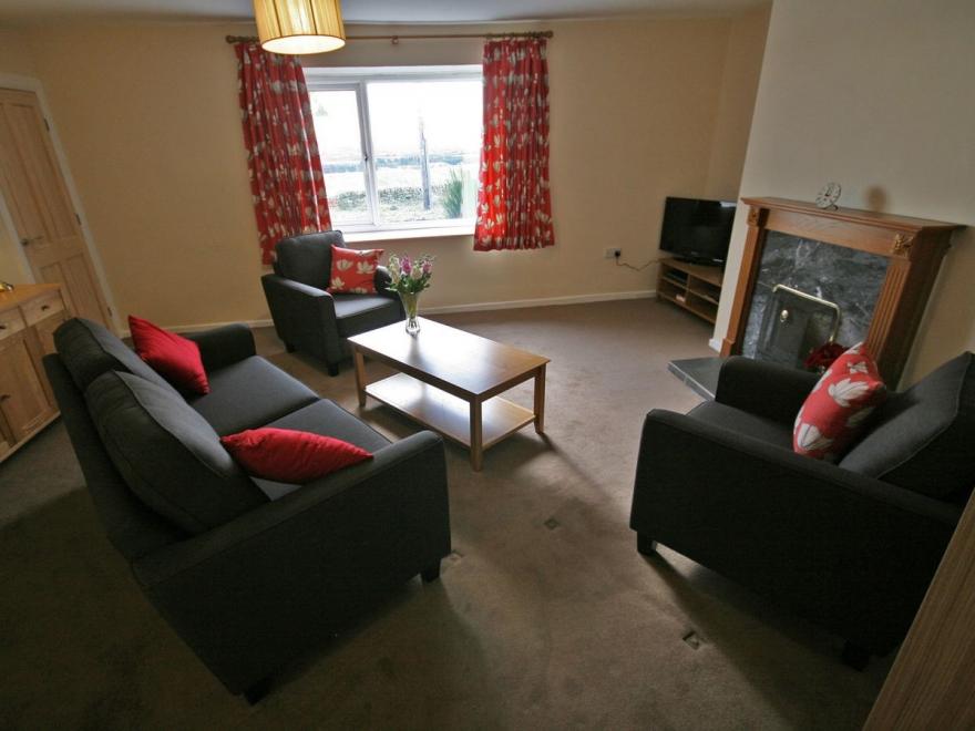 Dean Field Cottage Harlow Hill