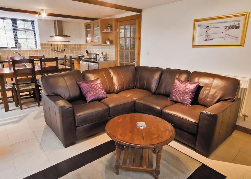 The Stables - HW7676