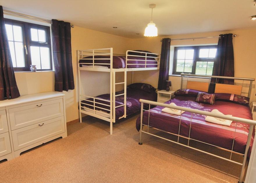 The Stables - HW7676