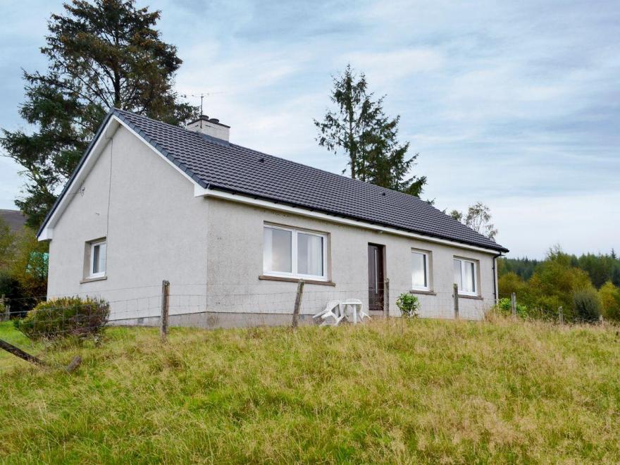 Upper Stronaba Cottage