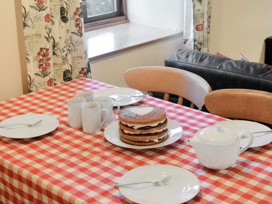 Benar Cottages - Bwthyn Rhosyn