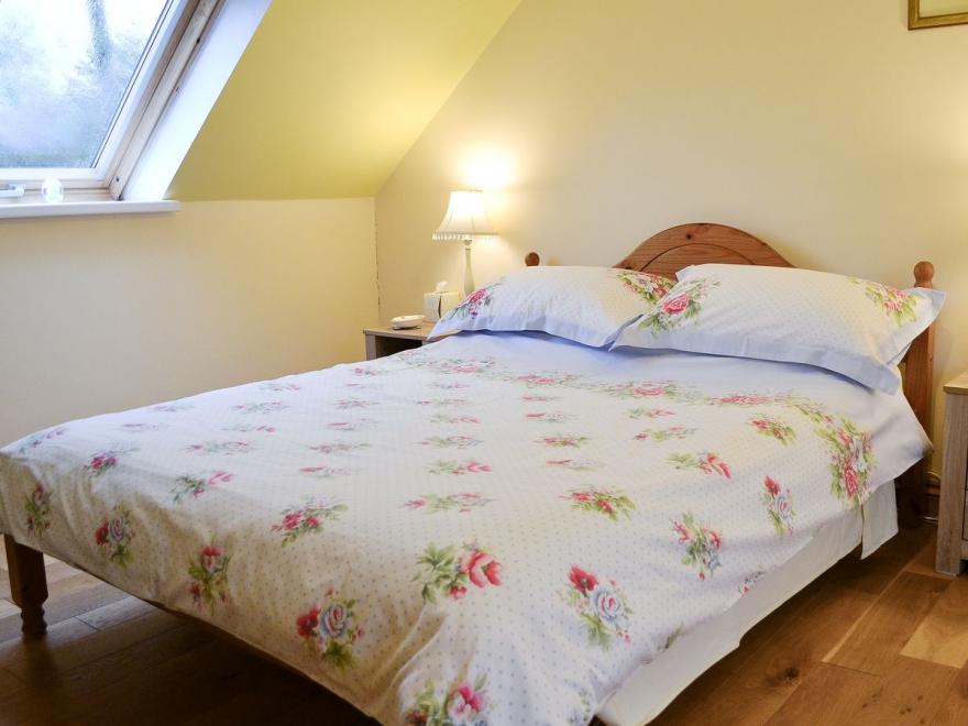 Cwrt-Y-Cadno Trimsaran