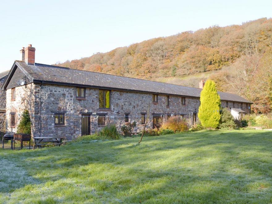 Orchard Barn - 16875