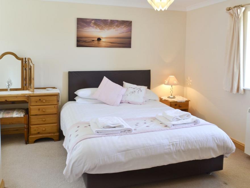 Daisy Cottage - 25931