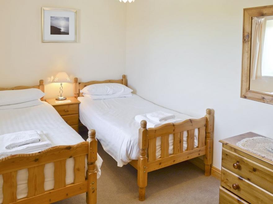 Daisy Cottage - 25931