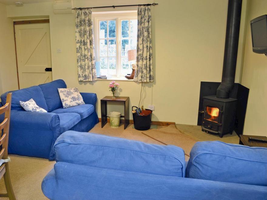 Stable Cottage - 26032