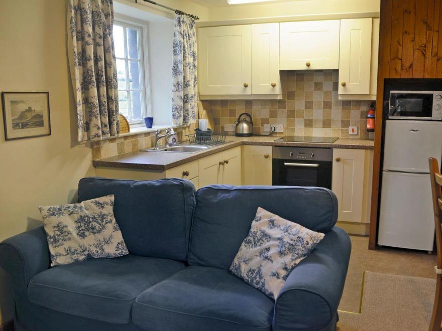 Stable Cottage - 26032