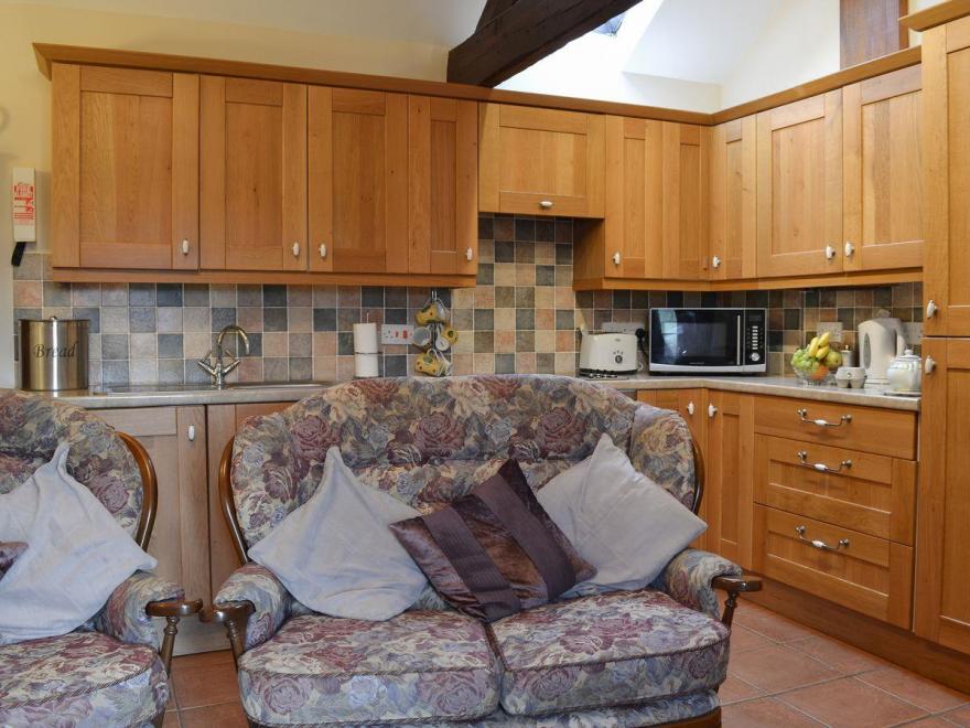 Bramble Cottage-19878