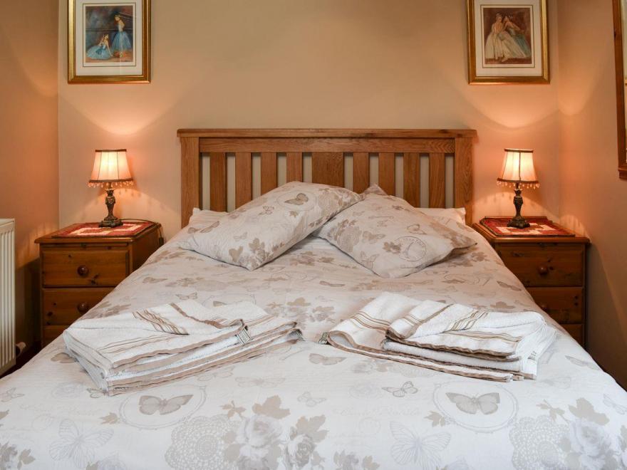 Bramble Cottage-19878