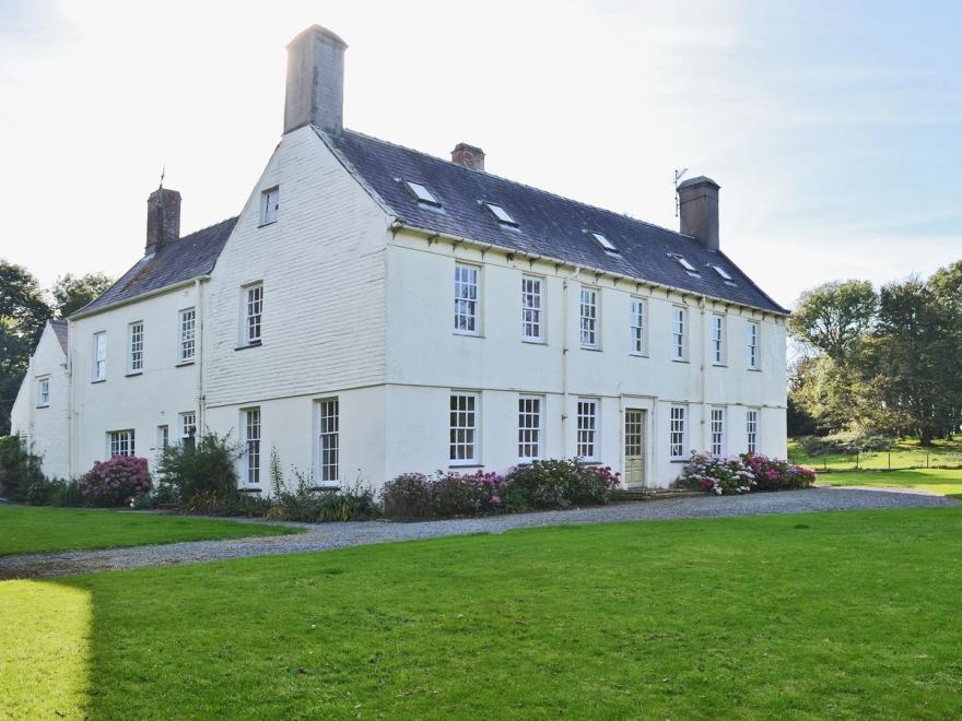 The East Wing - Wn50