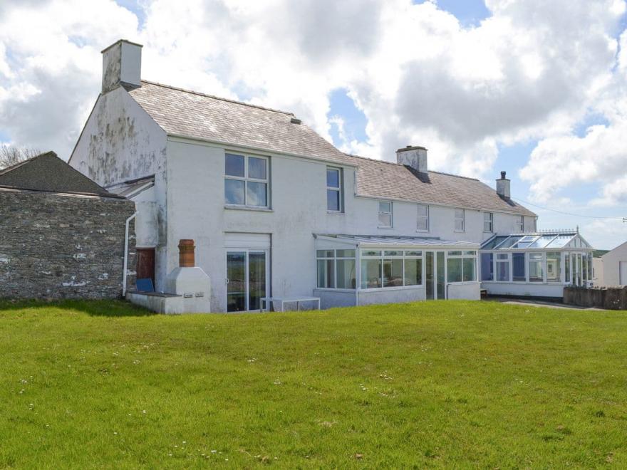 Bodlasan Groes House  - 26947