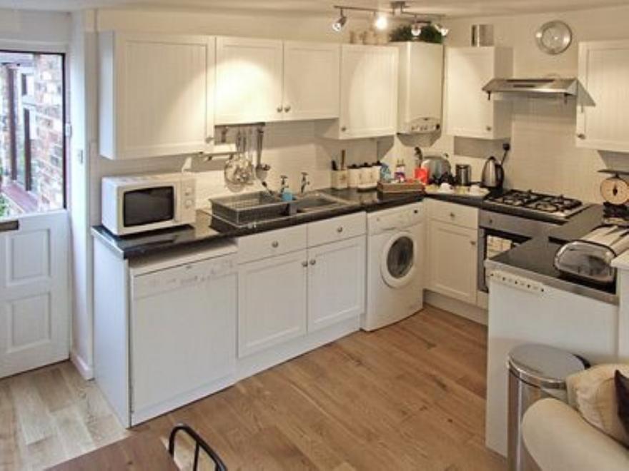 Garden Apartment - 27518