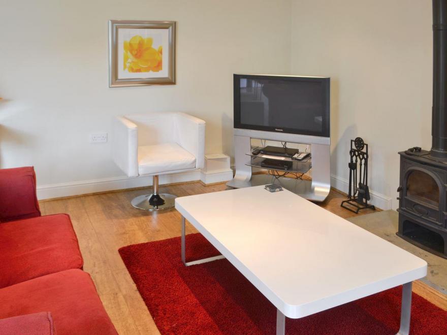 Oak Tree Barn - 27693