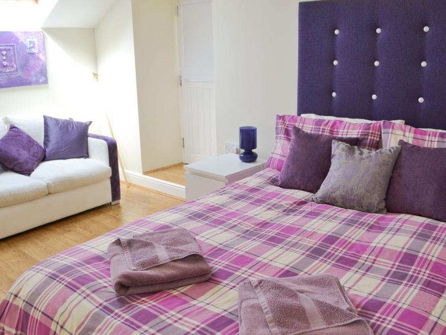 Oak Tree Lodge - 27694