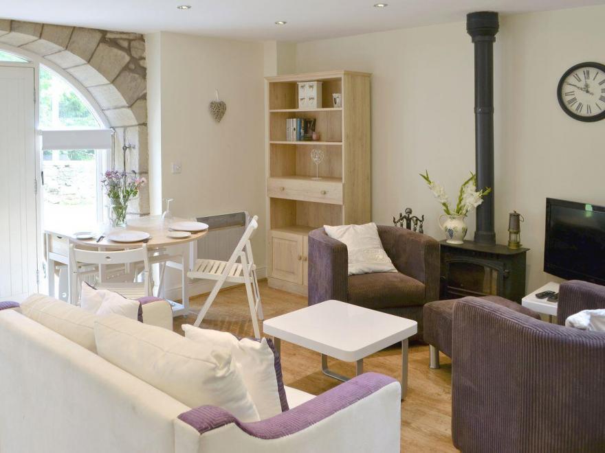 Oak Tree Lodge - 27694