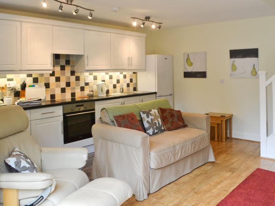 Oak Tree Cottage - 27695