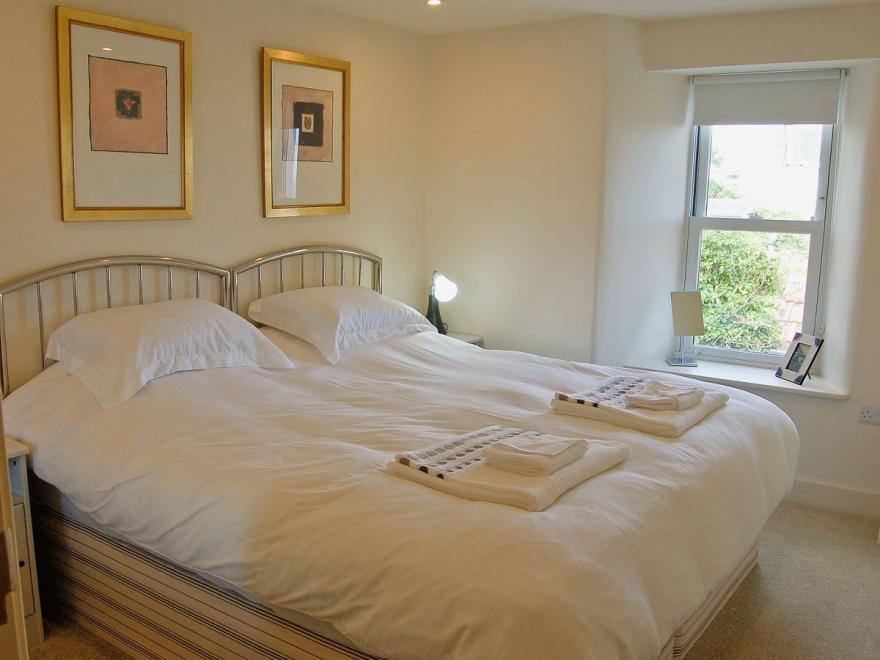 Apartment 4 The Haycyon - 27708