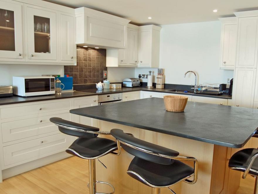 Apartment 3 The Haycyon- 27709