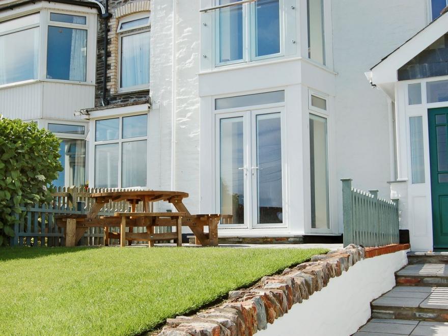 Apartment 1 The Haycyon - 27711