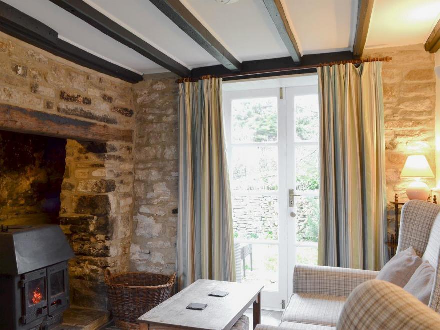 Mulberry Cottage - 27905