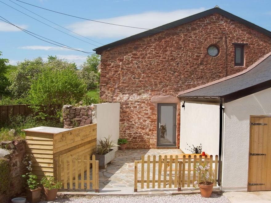 Dandelion Cottage - 28151