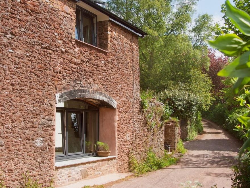 Dandelion Cottage - 28151