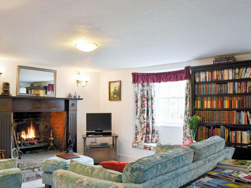 The Great Lodging Garden Flat