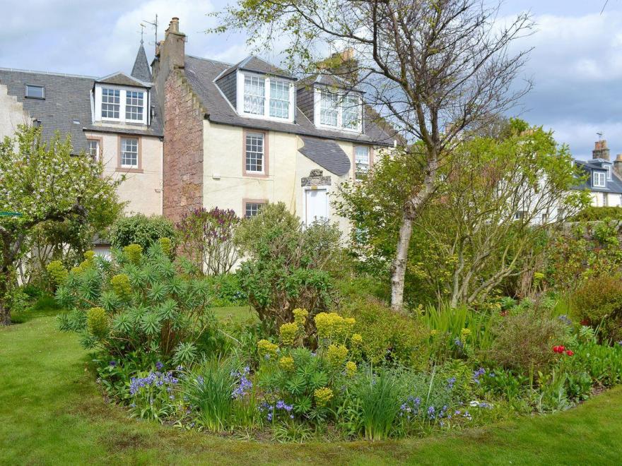 The Great Lodging Red House