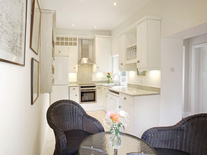 Thorneycroft Cottage - 30070