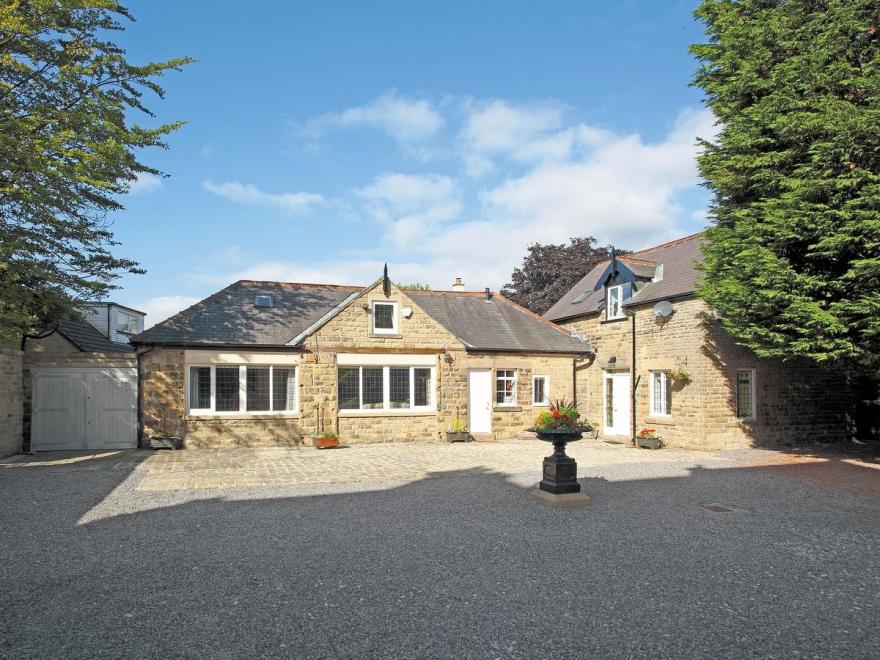 Thorneycroft Cottage - 30070