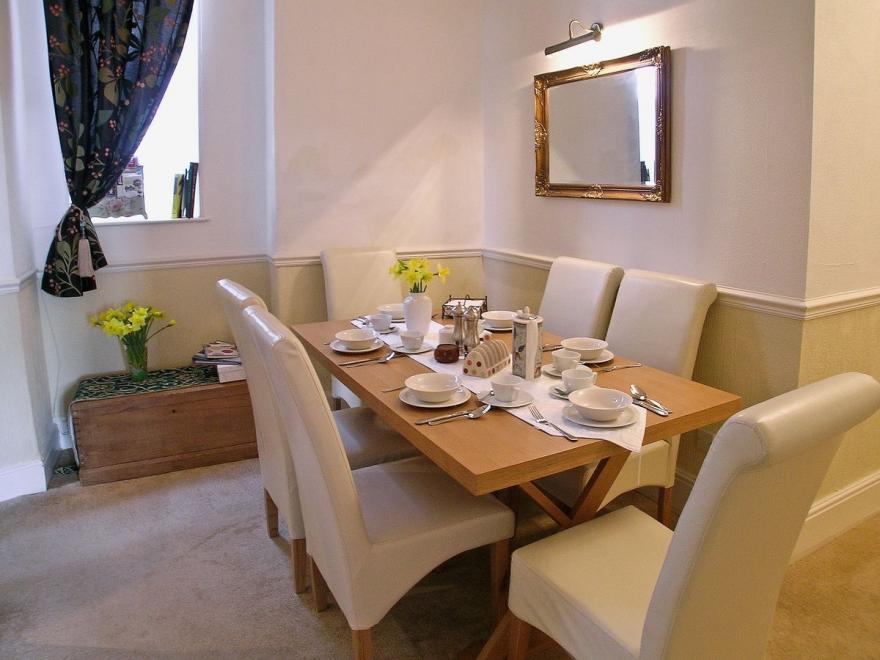 Woodfield Manor Apartment