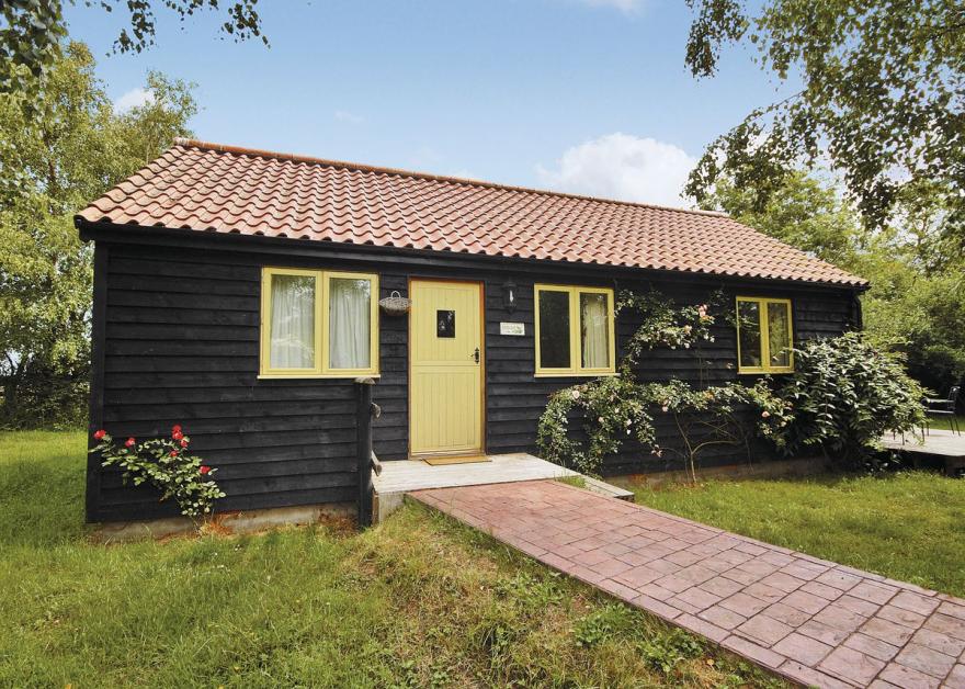 Briar Cottage - E5335