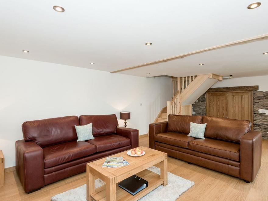 The Cottage High Lowscales