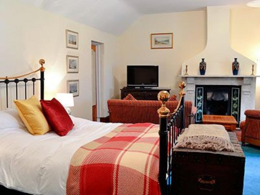 The Drake Studio - 27747