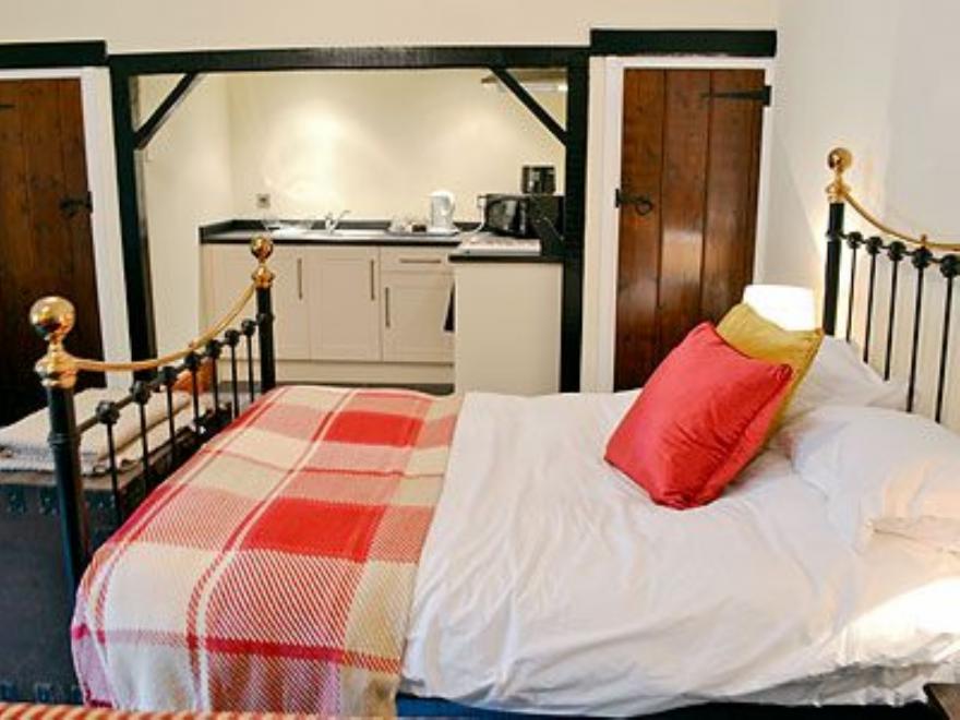 The Drake Studio - 27747