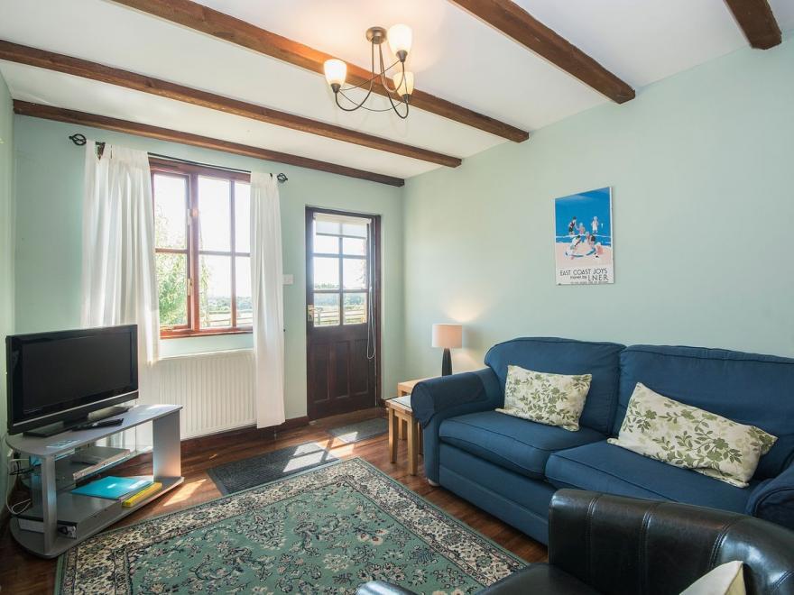 Apple Tree Cottage - E1800