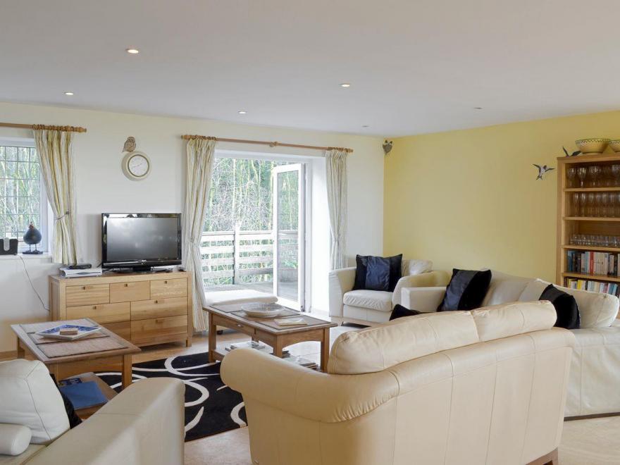 Woodpecker Cottage - UKC764