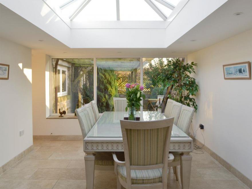 The Piggeries - UKC766