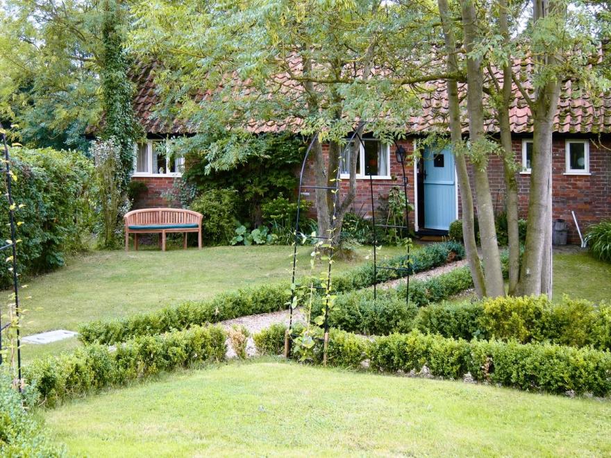 Stable Cottage -4533