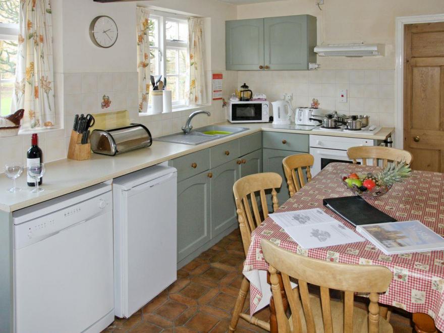 Cooke Cottage - 26401