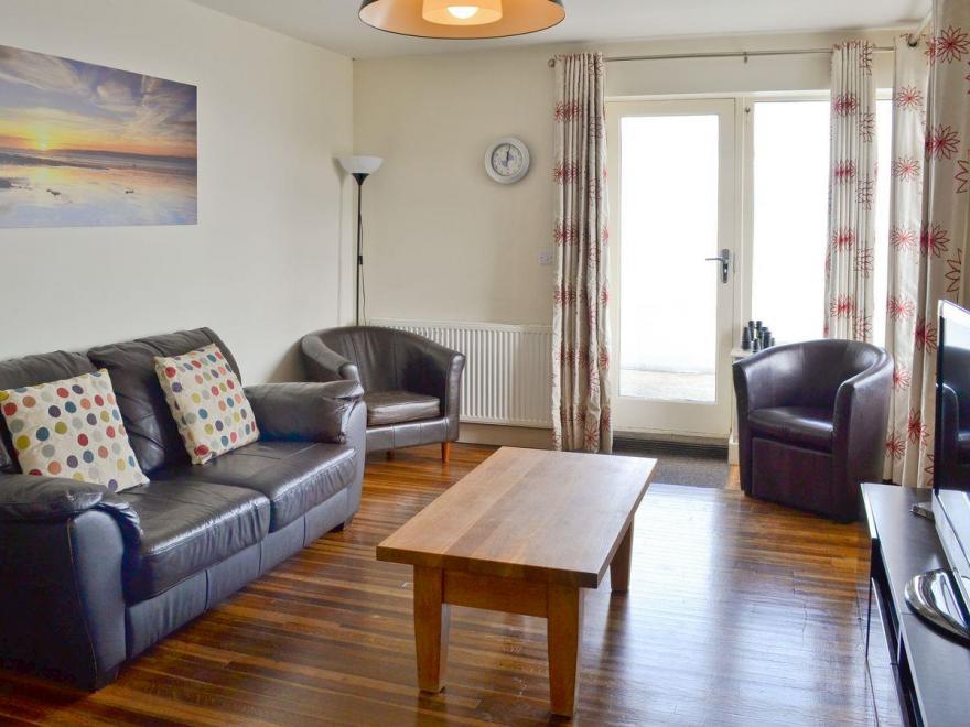 White House Apartment 1