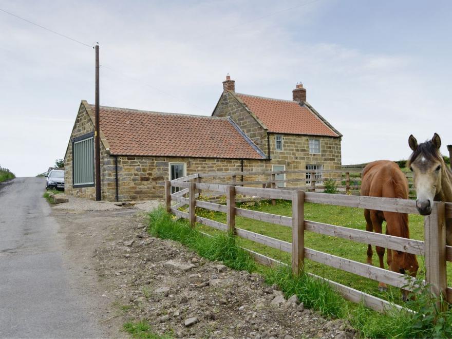 Shrubberies Cottage - Dc5472