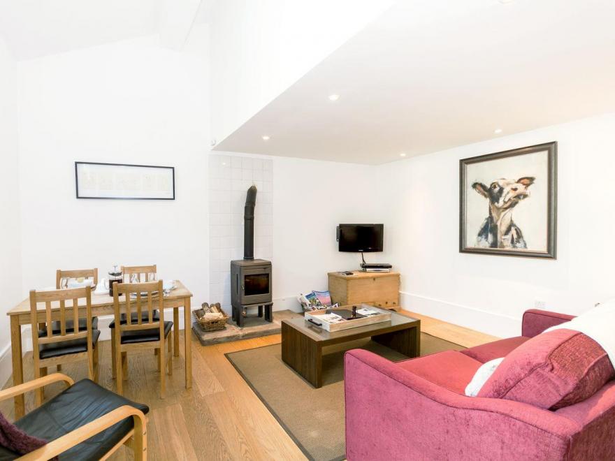 Priory Cottage - UKC13